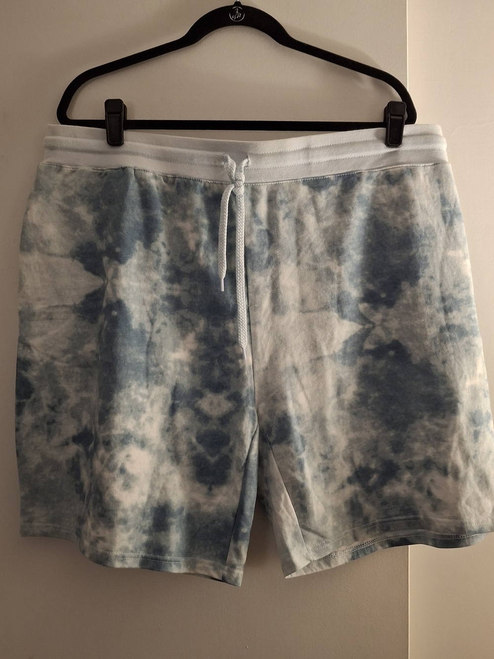 No Boundaries Women's Light Blue & White Tie-Dye Shorts with Drawstring